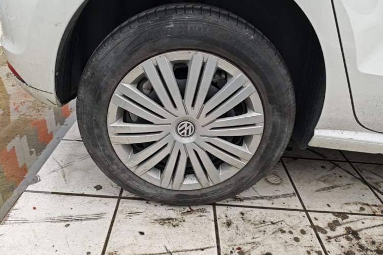 Used Volkswagen Polo 2018 1.5L Automatic Enjoyment Model Right Rear Wheel Hub