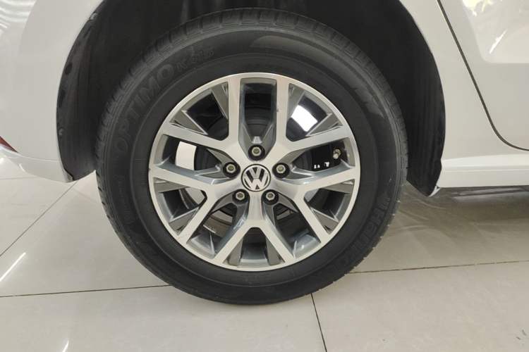 Used Volkswagen Polo 2018 1.5L Automatic Advanced Driving Model Right Rear Wheel Hub