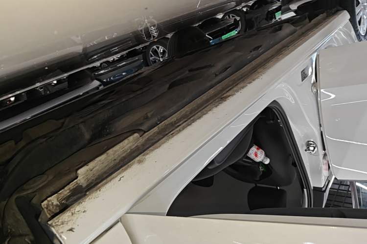 Used Volkswagen Polo 2018 1.5L Automatic Advanced Driving Model Right Side Sill