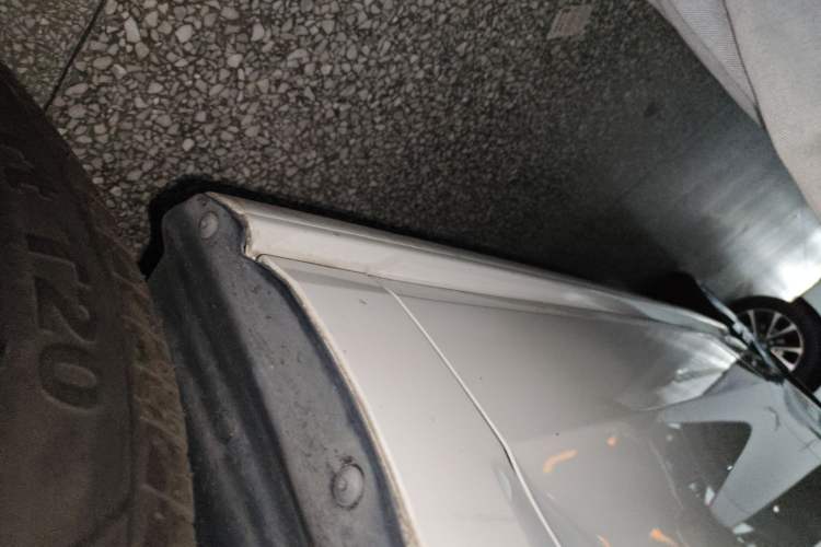 Used Volkswagen Polo 2018 1.5L Automatic Advanced Driving Model Right Side Sill