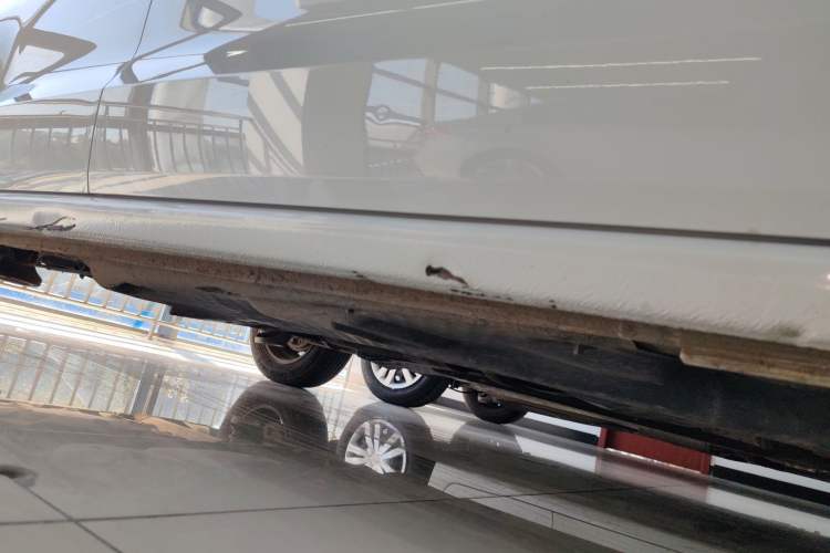 Used Volkswagen Polo 2018 1.5L Automatic Advanced Driving Model Right Side Sill
