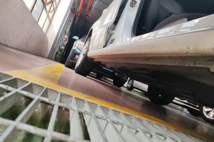 Used Volkswagen Polo 2018 1.5L Automatic Enjoyment Model Right Side Sill