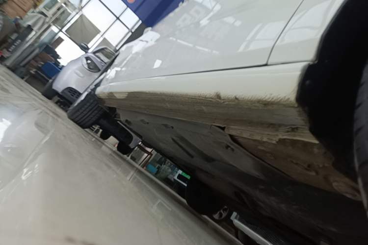 Used Volkswagen Polo 2018 1.5L Automatic Advanced Driving Model Right Side Sill