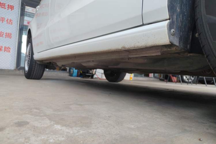 Used Volkswagen Polo 2018 1.5L Automatic Enjoyment Model Right Side Sill