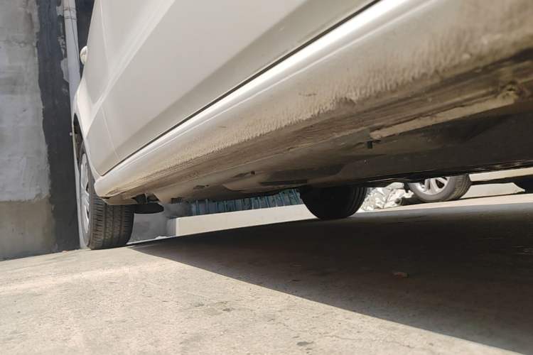 Used Volkswagen Polo 2018 1.5L Automatic Advanced Driving Model Right Side Sill