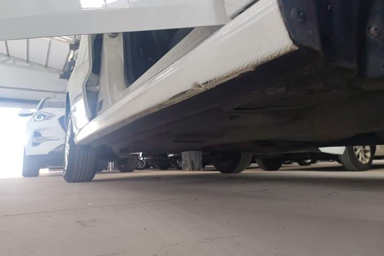 Used Volkswagen Polo 2018 1.5L Automatic Advanced Driving Model Right Side Sill
