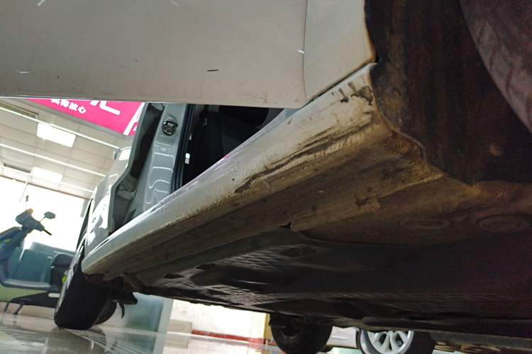 Used Volkswagen Polo 2018 1.5L Automatic Advanced Driving Model Right Side Sill