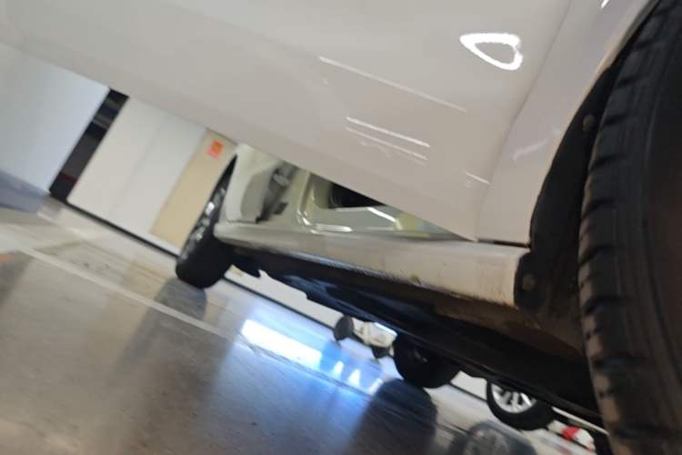 Used Volkswagen Polo 2018 1.5L Automatic Advanced Driving Model Right Side Sill