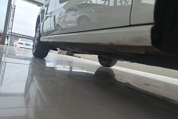 Used Volkswagen Polo 2018 1.5L Automatic Advanced Driving Model Right Side Sill