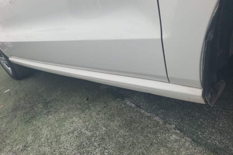 Used Volkswagen Polo 2018 1.5L Automatic Advanced Driving Model Right Side Sill