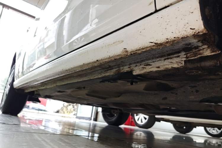 Used Volkswagen Polo 2018 1.5L Automatic Advanced Driving Model Right Side Sill