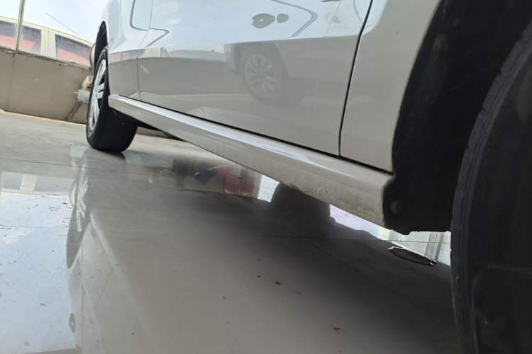 Used Volkswagen Polo 2018 1.5L Automatic Advanced Driving Model Right Side Sill