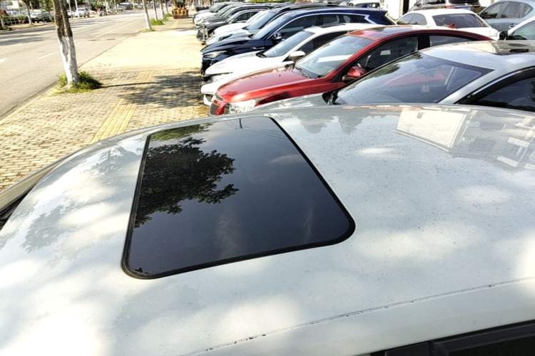 Used Volkswagen Polo 2018 1.5L Automatic Enjoyment Model Roof