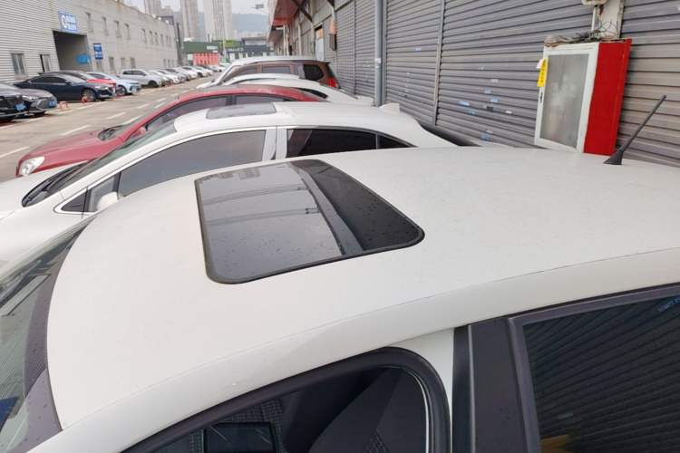 Used Volkswagen Polo 2018 1.5L Automatic Enjoyment Model Roof