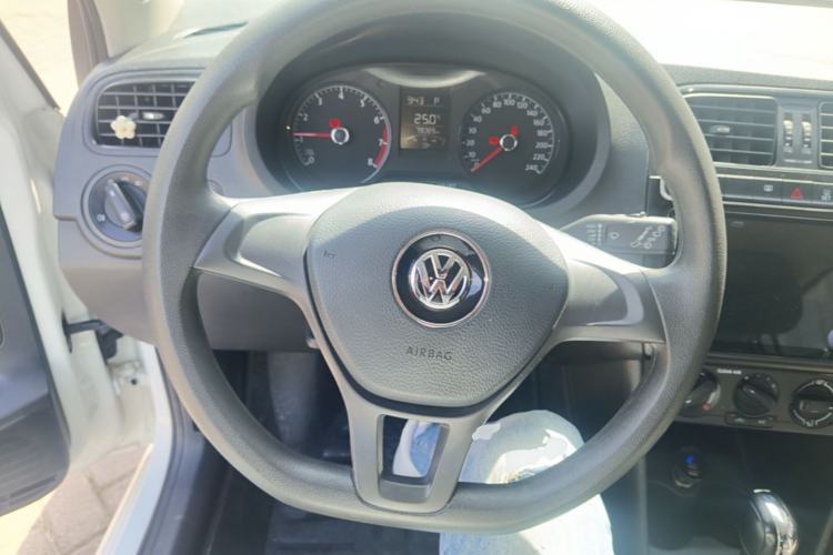Used Volkswagen Polo 2018 1.5L Automatic Advanced Driving Model Steering Wheel