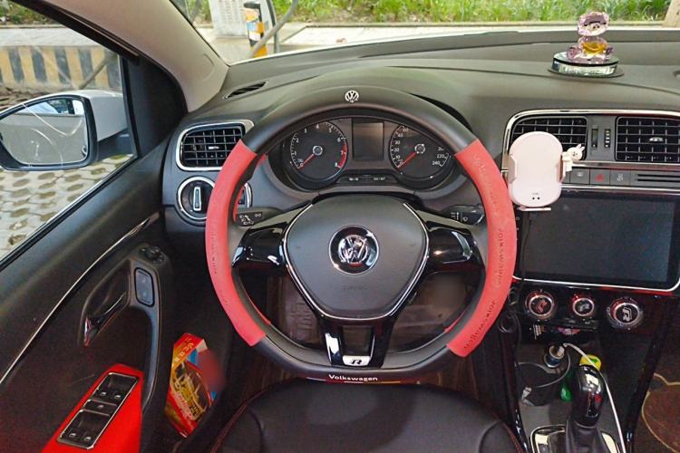 Used Volkswagen Polo 2018 1.5L Automatic Advanced Driving Model Steering Wheel