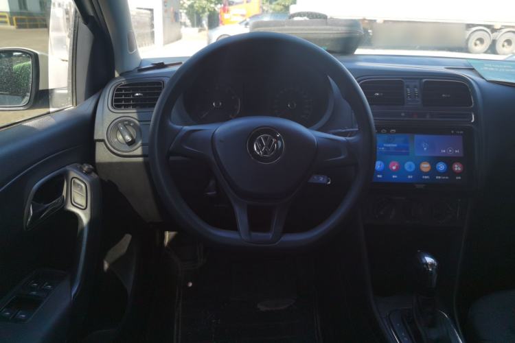 Used Volkswagen Polo 2018 1.5L Automatic Advanced Driving Model Steering Wheel