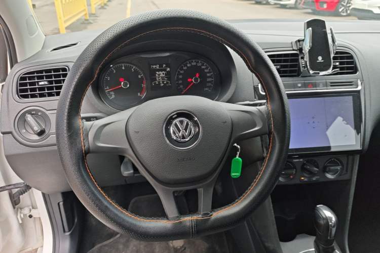 Used Volkswagen Polo 2018 1.5L Automatic Advanced Driving Model Steering Wheel