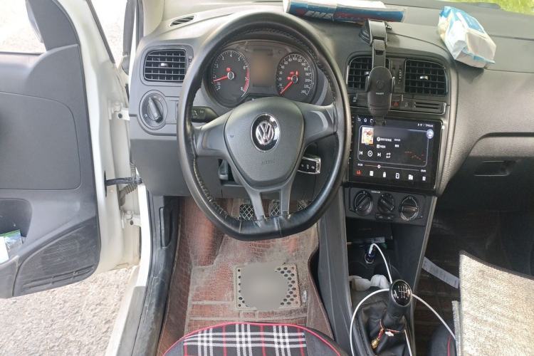 Used Volkswagen Polo 2018 1.5L Manual Drive-Comfort Model Steering Wheel