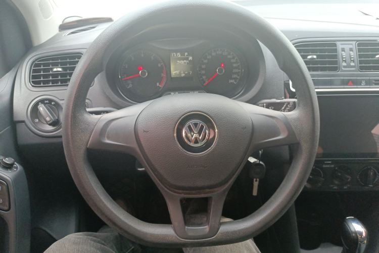 Used Volkswagen Polo 2018 1.5L Automatic Advanced Driving Model Steering Wheel