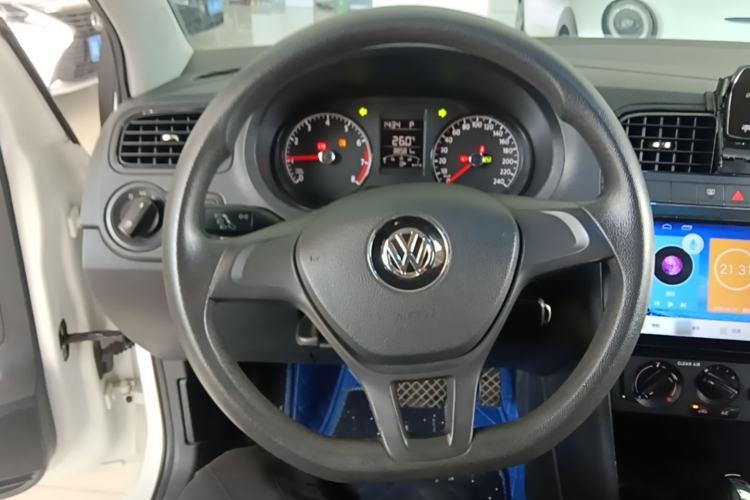 Used Volkswagen Polo 2018 1.5L Automatic Advanced Driving Model Steering Wheel