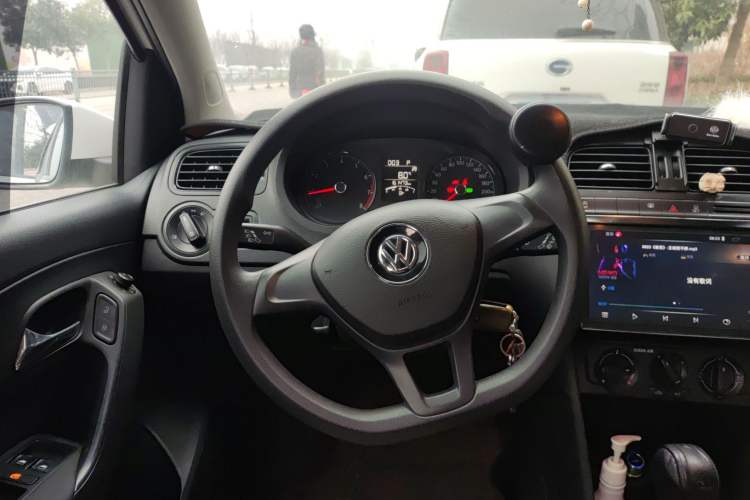 Used Volkswagen Polo 2018 1.5L Automatic Advanced Driving Model Steering Wheel