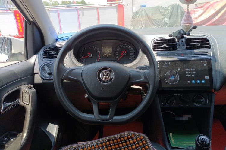 Used Volkswagen Polo 2018 1.5L Manual Drive-Comfort Model Steering Wheel