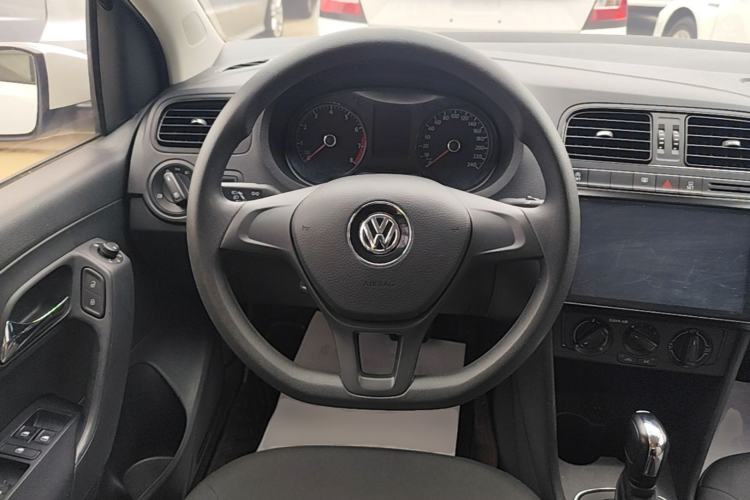 Used Volkswagen Polo 2018 1.5L Automatic Advanced Driving Model Steering Wheel