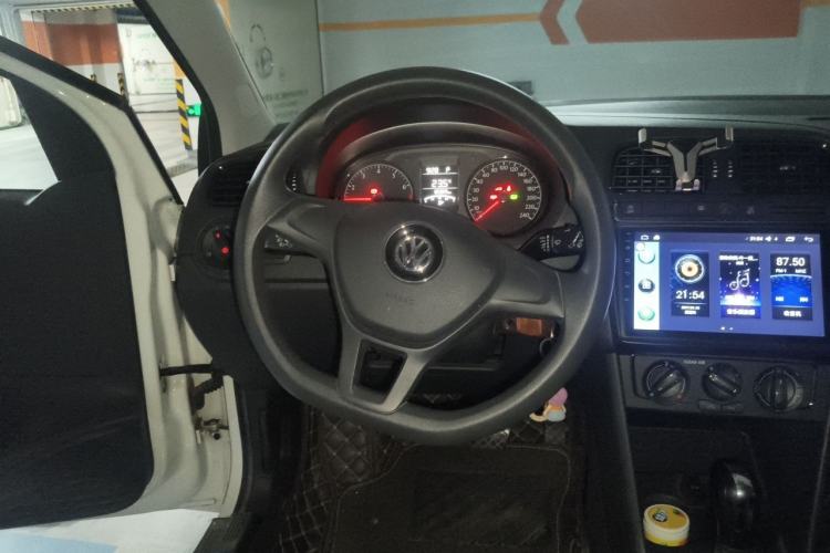 Used Volkswagen Polo 2018 1.5L Automatic Advanced Driving Model Steering Wheel