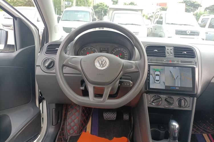 Used Volkswagen Polo 2018 1.5L Automatic Advanced Driving Model Steering Wheel