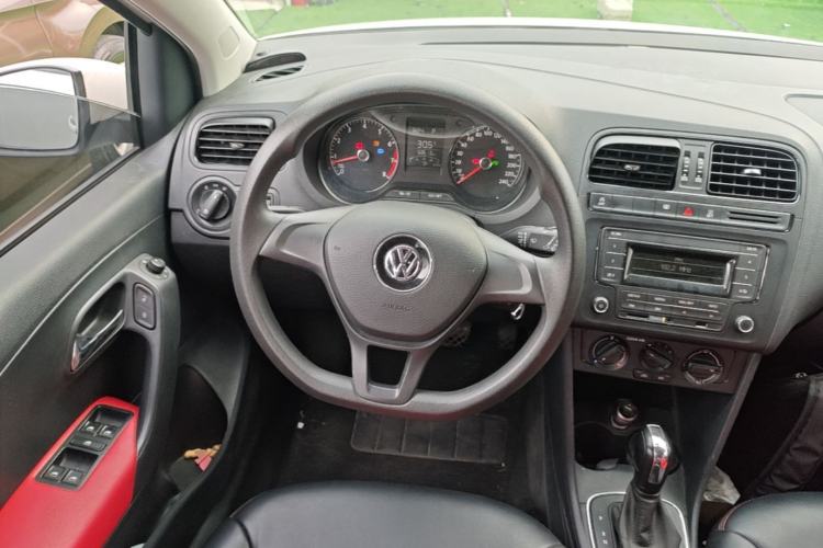 Used Volkswagen Polo 2018 1.5L Automatic Advanced Driving Model Steering Wheel