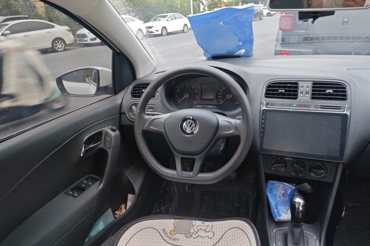 Used Volkswagen Polo 2018 1.5L Automatic Advanced Driving Model Steering Wheel