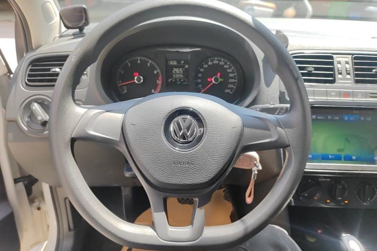 Used Volkswagen Polo 2018 1.5L Automatic Advanced Driving Model Steering Wheel