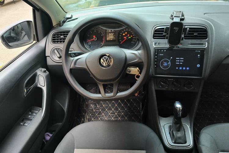 Used Volkswagen Polo 2018 1.5L Automatic Advanced Driving Model Steering Wheel