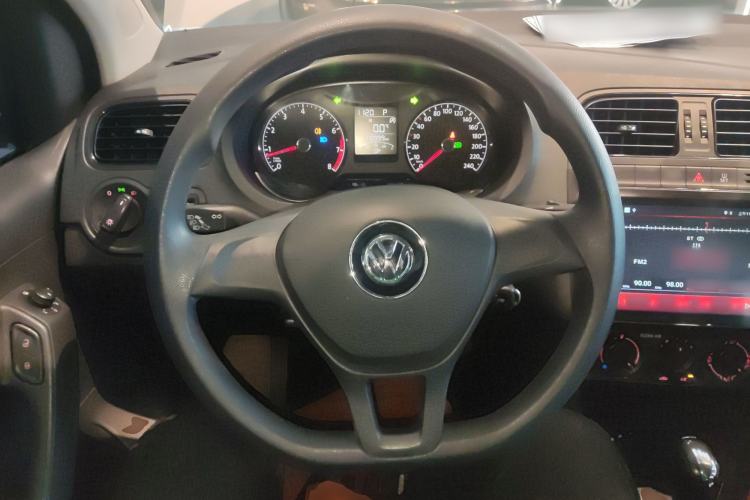Used Volkswagen Polo 2018 1.5L Automatic Advanced Driving Model Steering Wheel