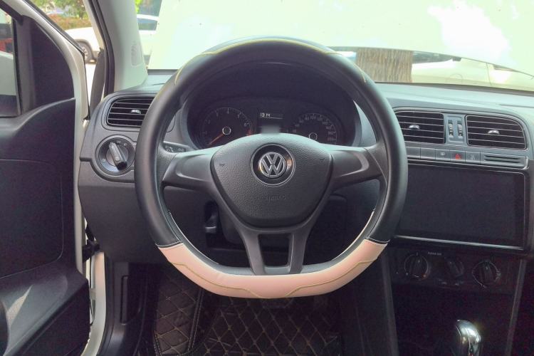 Used Volkswagen Polo 2018 1.5L Automatic Advanced Driving Model Steering Wheel