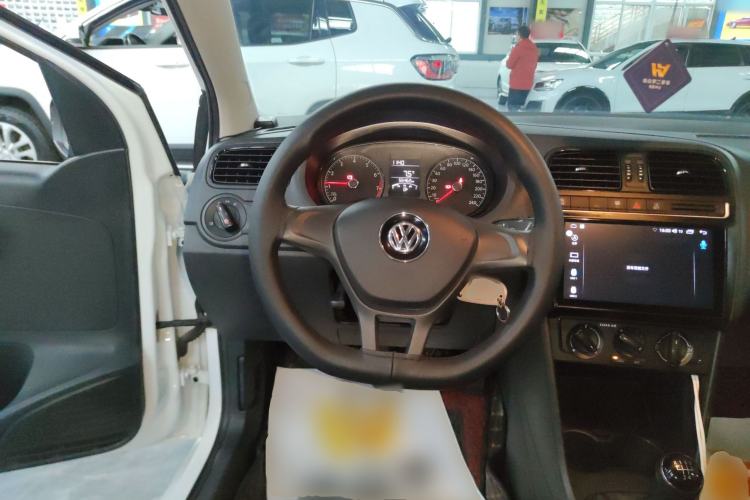 Used Volkswagen Polo 2018 1.5L Manual Drive-Comfort Model Steering Wheel
