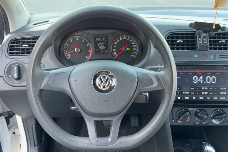 Used Volkswagen Polo 2018 1.5L Automatic Advanced Driving Model Steering Wheel