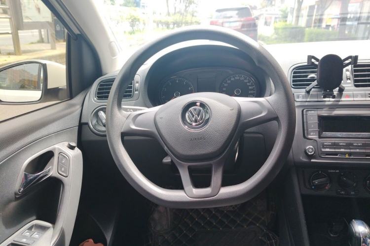 Used Volkswagen Polo 2018 1.5L Automatic Advanced Driving Model Steering Wheel