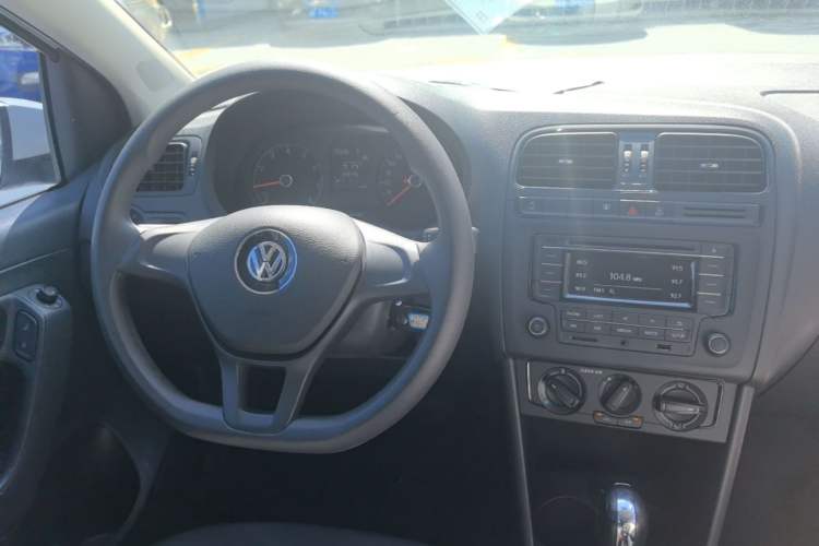 Used Volkswagen Polo 2018 1.5L Automatic Advanced Driving Model Steering Wheel