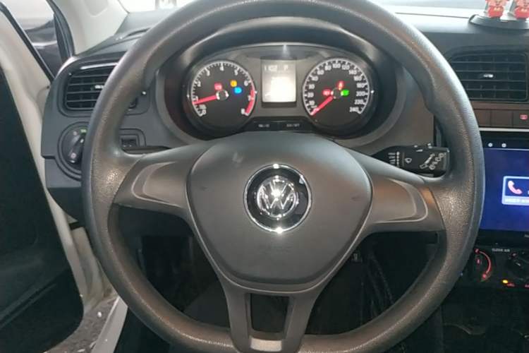 Used Volkswagen Polo 2018 1.5L Automatic Advanced Driving Model Steering Wheel