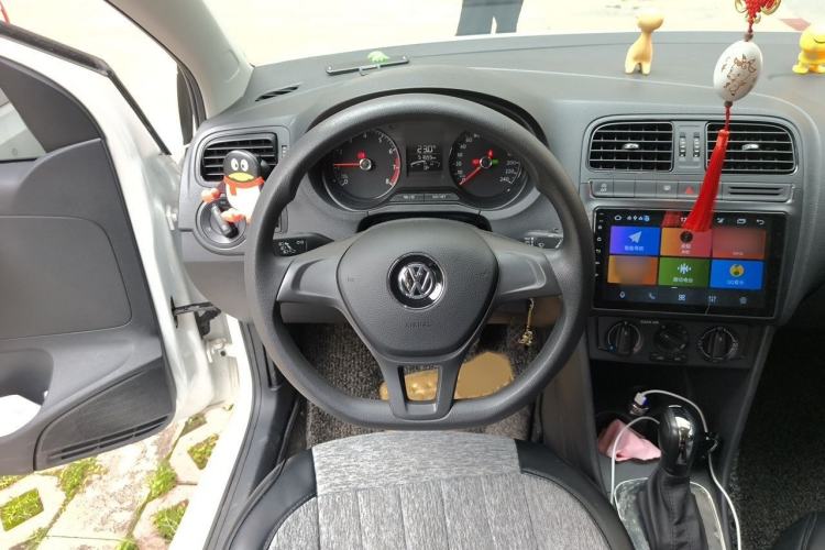 Used Volkswagen Polo 2018 1.5L Automatic Advanced Driving Model Steering Wheel