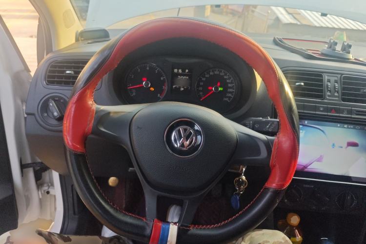 Used Volkswagen Polo 2018 1.5L Automatic Advanced Driving Model Steering Wheel