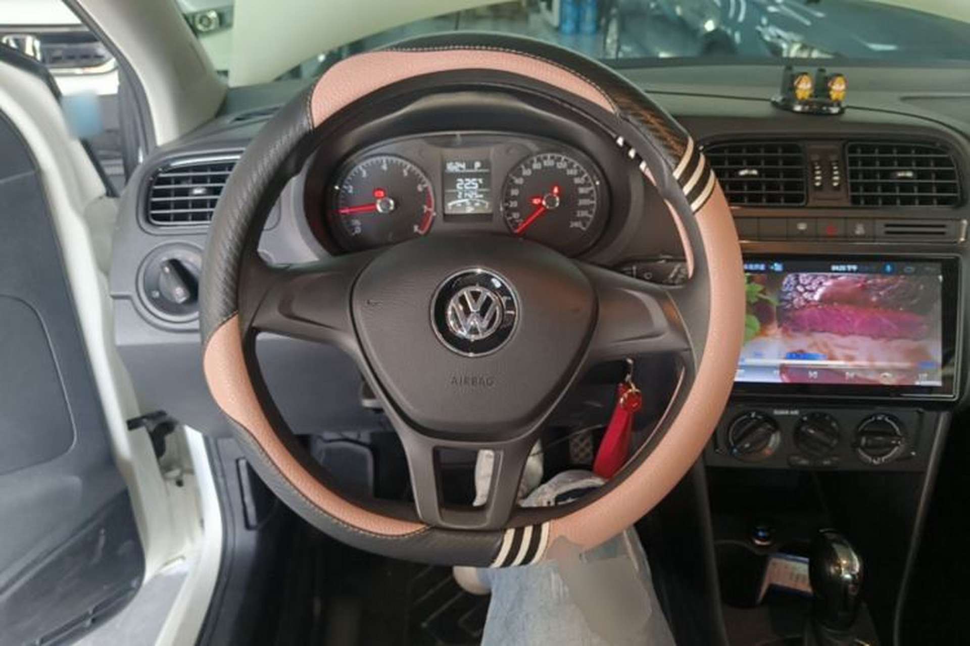 Used Volkswagen Polo 2018 1.5L Automatic Advanced Driving Model Steering Wheel