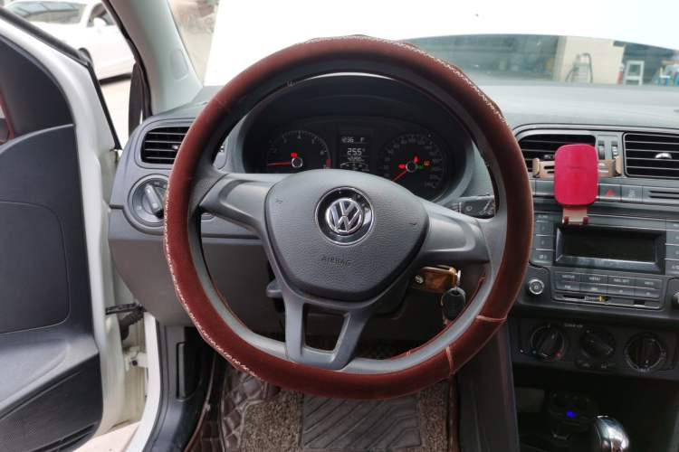 Used Volkswagen Polo 2018 1.5L Automatic Advanced Driving Model Steering Wheel