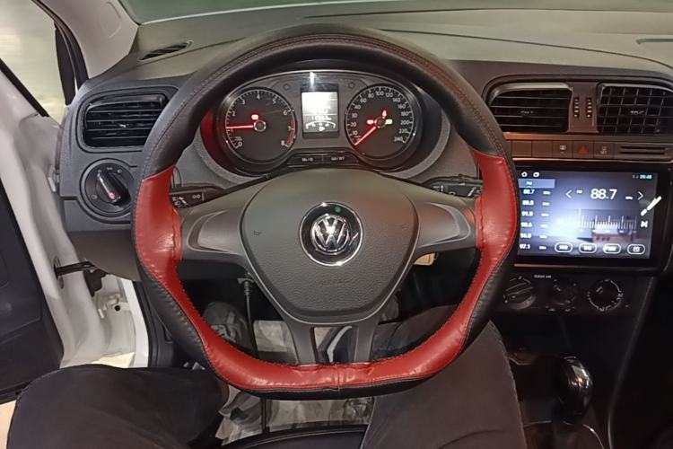 Used Volkswagen Polo 2018 1.5L Automatic Advanced Driving Model Steering Wheel