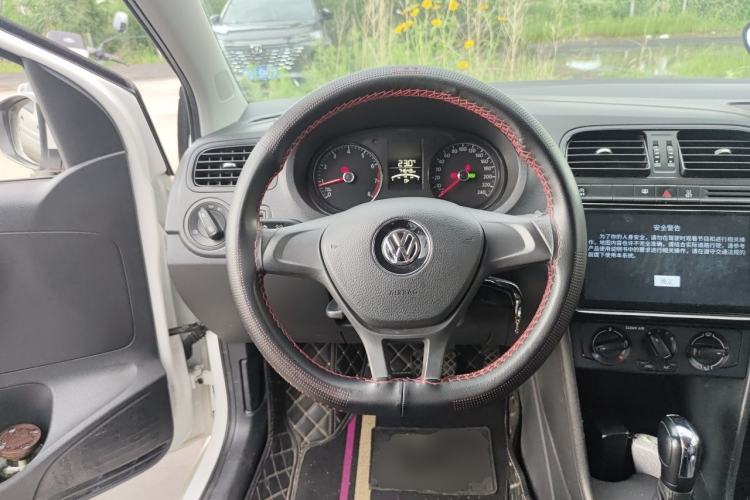 Used Volkswagen Polo 2018 1.5L Automatic Advanced Driving Model Steering Wheel