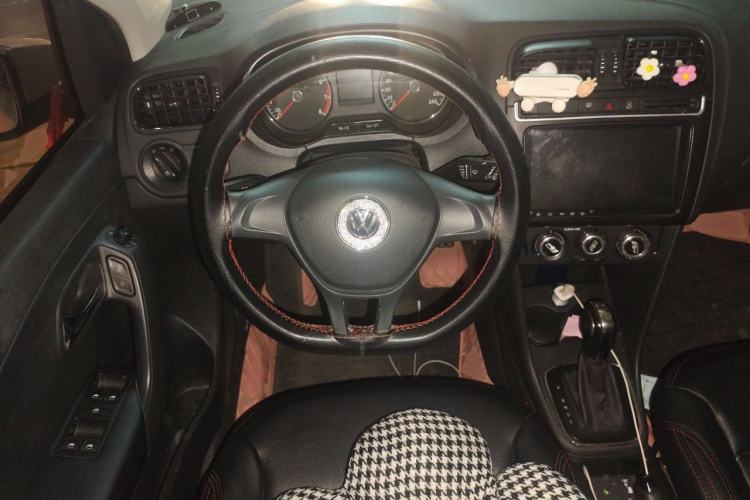 Used Volkswagen Polo 2018 1.5L Automatic Advanced Driving Model Steering Wheel