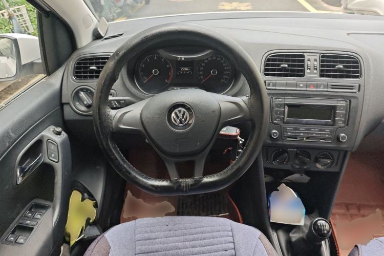 Used Volkswagen Polo 2018 1.5L Manual Drive-Comfort Model Steering Wheel