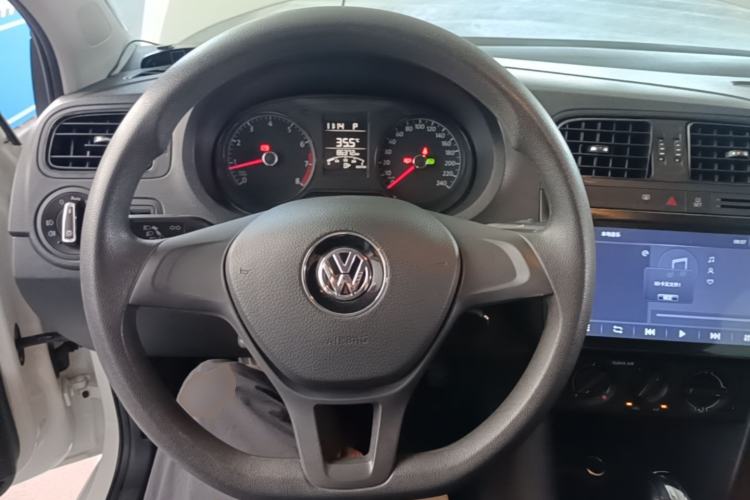 Used Volkswagen Polo 2018 1.5L Automatic Advanced Driving Model Steering Wheel